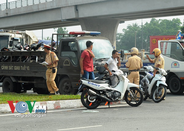 Hung thần cán người phụ nữ dưới gầm cầu Hóa An