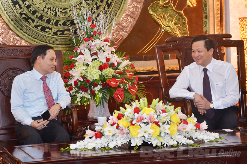 Thứ trưởng Bộ Ngoại giao Lê Hoài Trung đến thăm và làm việc tại Bạc Liêu