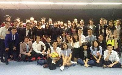 - Congrès de l Union des étudiants vietnamiens à Paris pour le mandat 2015 -2016