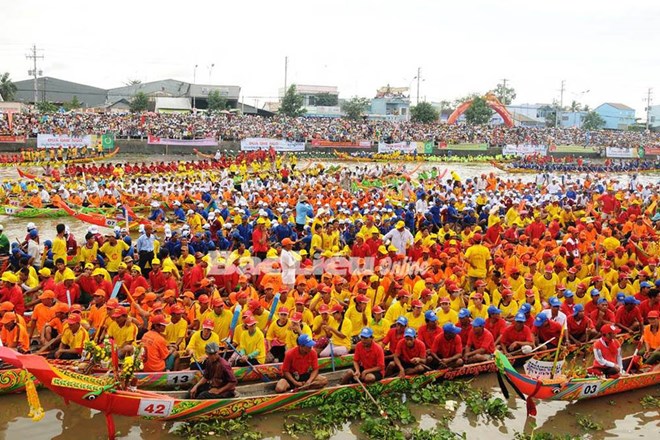 - Les Khmers se préparent pour le festival du culte de la lune