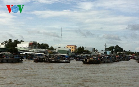Cần Thơ triển khai các giải pháp bảo đảm an toàn giao thông đường thủy