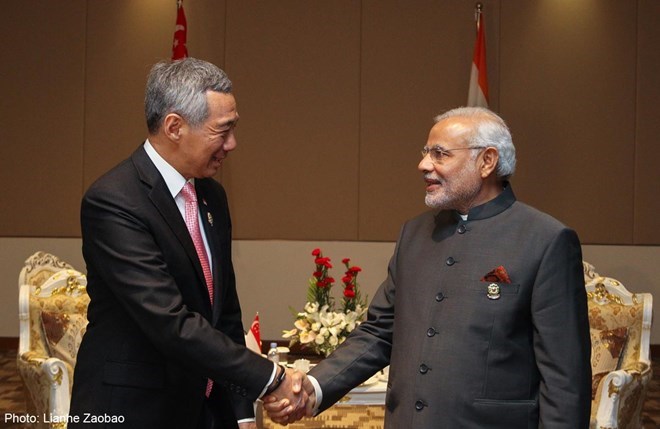 Indian PM visits Singapore to boost ties