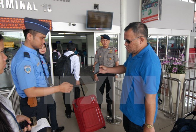 Indonesia increases security at airports after terrorist threat