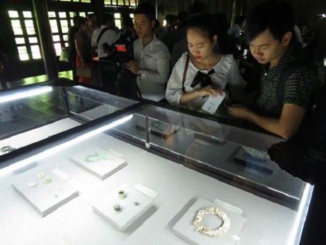 - Exposition de bijoux vietnamiens à Ninh Thuan