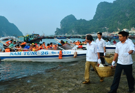 - Le Comité de gestion de baie d’Ha Long fait écho à la Journée du patrimoine du Vietnam