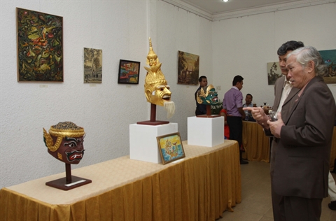 - Exposition de sculpture cambodgienne à Hô Chi Minh-Ville