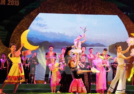 - Thai Nguyên ouverture de la fête de la culture du thé et d’une exposition sur l’ASEAN