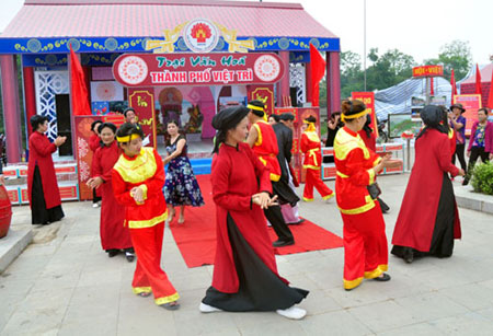 Hung Kings Temple Festival 2016