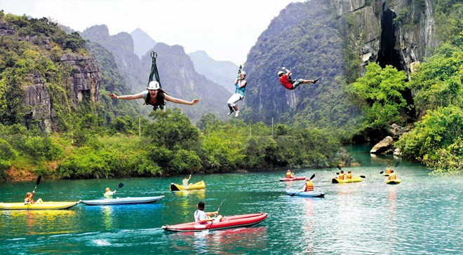 - Création du club de canoë-kayak de Da Nang