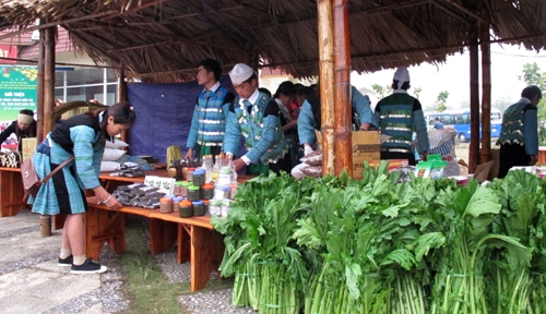 Ethnic spring festival at the Cutlure – Tourism Village of Vietnamese Ethnic Groups
