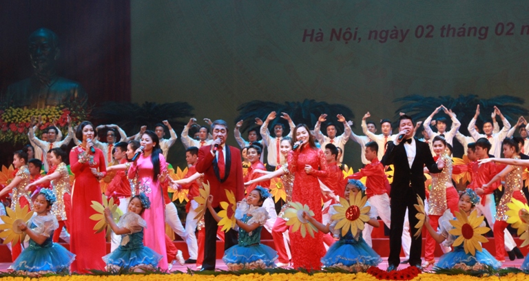 Ngợi ca Đảng quang vinh, Bác Hồ vĩ đại