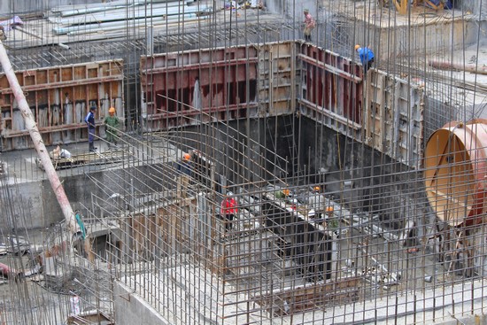 Trên công trường Nhà máy Thủy điện Nho Quế 2