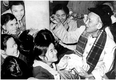 往年春节的胡主席形象