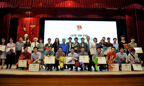 Trao giải cuộc thi ảnh “Việt Nam – Đất nước vì hòa bình”