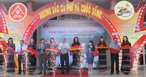Khai mạc trưng bày chuyên đề “Thời gian lịch sử và chủ quyền thiêng liêng của Tổ Quốc