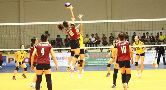 23 đội tham dự Giải bóng chuyền vô địch quốc gia 2015