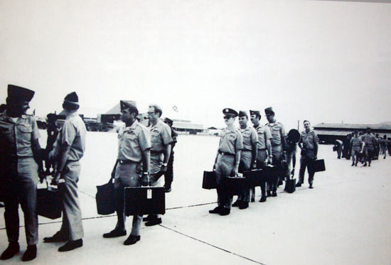 Exhibition on 50th anniversary of US Marine Corps’s landing on Da Nang beach