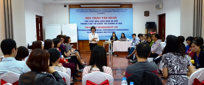 Thể chế hóa quản lý hiệu quả xã hội trong các tổ chức tài chính vi mô