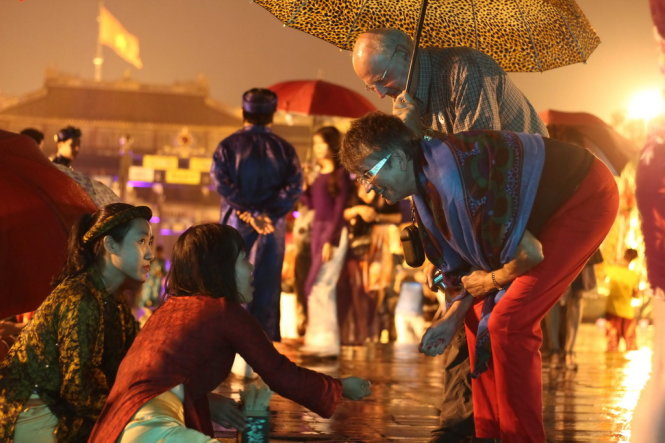 Hue Royal banquet lures 1,000 luxury cruise travellers