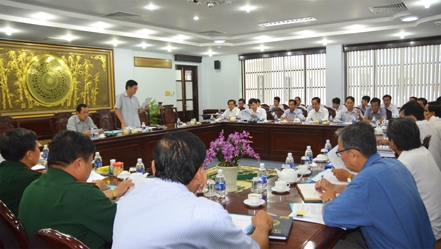 Thường trực Tỉnh ủy hướng dẫn đóng góp văn kiện đại hội Đảng các cấp