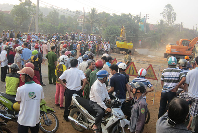 Đắk Lắk Hai xe tải tông nhau, 6 người tử vong