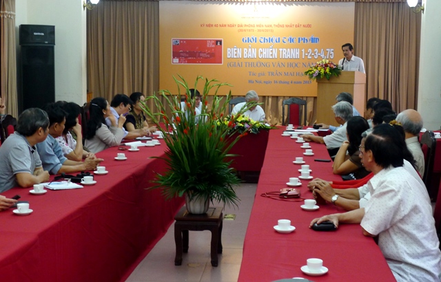 Giới thiệu tác phẩm “Biên bản chiến tranh 1-2-3-4 75”