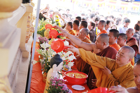 Rộn ràng Tết Chôl Chnăm Thmây của đồng bào Khmer