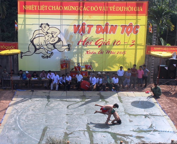 Tưng bừng khai mạc Hội Giá 2015