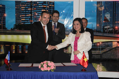 Simplifying procedures for visa application to France