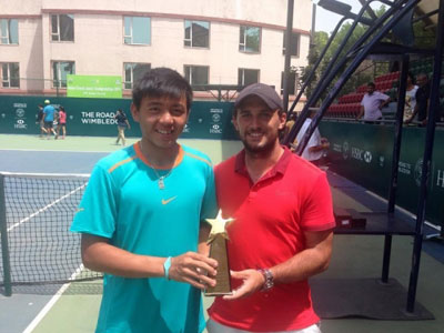 越南选手李黄南在印度亚洲青少年网球锦标赛夺冠