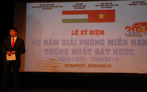 Kỷ niệm 40 năm ngày thống nhất đất nước tại Pháp và Hungary