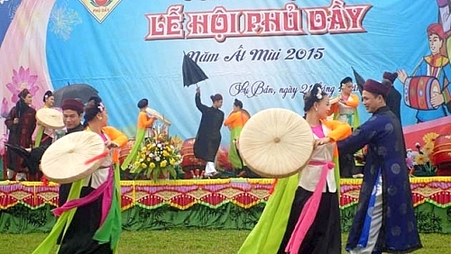 Ouverture de la fête de Phu Dây 2015