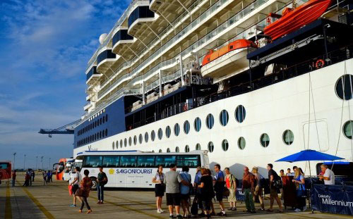Luxury cruiser arrives at Chan May port