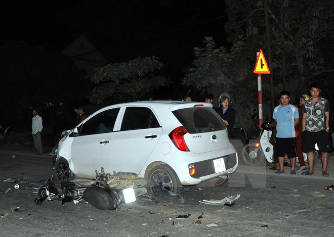 Tuyên Quang Quốc lộ 2 ùn tắc nhiều giờ liền do tai nạn giao thông