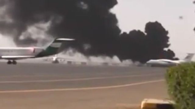 Yémen la coalition arabe bombarde l aéroport de Sanaa