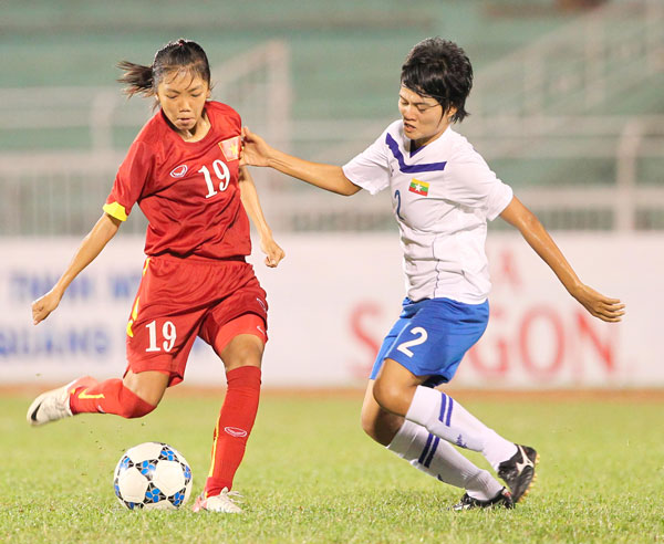 Giải bóng đá nữ vô địch Đông Nam Á 2015 Việt Nam thắng dễ dàng Malaysia 7 - 0