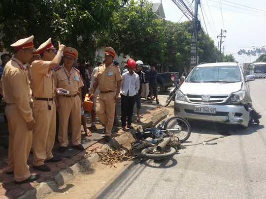 Hà Tĩnh Ô tô bỏ chạy sau khi gây tai nạn chết người