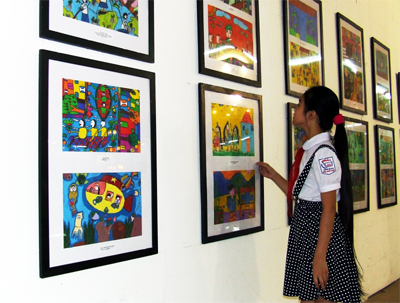 Ouverture de l’exposition nationale de peintures d’enfants 2015 à Hanoi