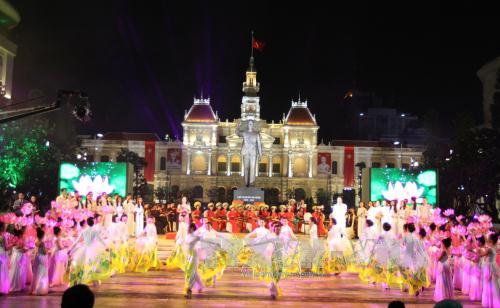 Special art performance in Ho Chi Minh city