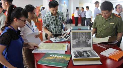 Exhibition on President Ho Chi Minh and Vietnam revolutionary press