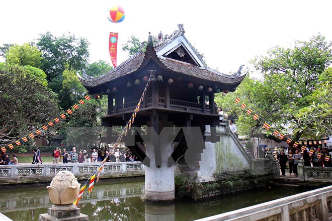 Vietnamese lotus on antiques to be exhibited