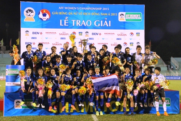 Thái Lan lên ngôi vô địch giải bóng đá nữ Đông Nam Á 2015