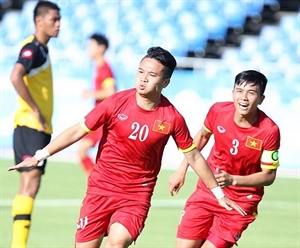 Vietnam opens SEA Games campaign with resounding win