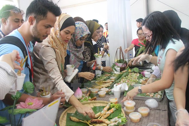 Fête des couleurs de l’ASEAN 2015 en Malaisie