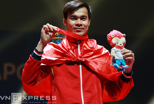 Đấu kiếm giành hai Huy chương vàng đầu tiên tại SEA Games 28