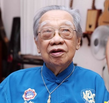 Giáo sư Trần Văn Khê qua đời