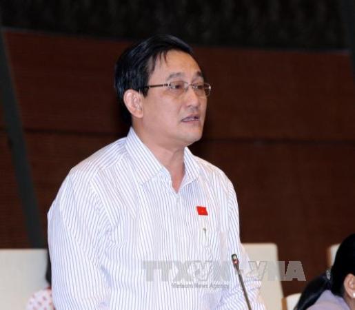 Có nên thu phí sử dụng tạm thời lòng, lề đường và hè phố