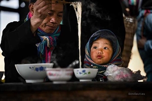 Exposition sur une ancienne maison Muong