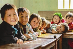 Dix-mille photos de petits montagnards