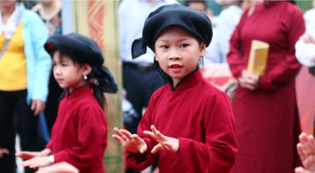 越南富寿省力争将春曲从《急需保护名录》中撤出